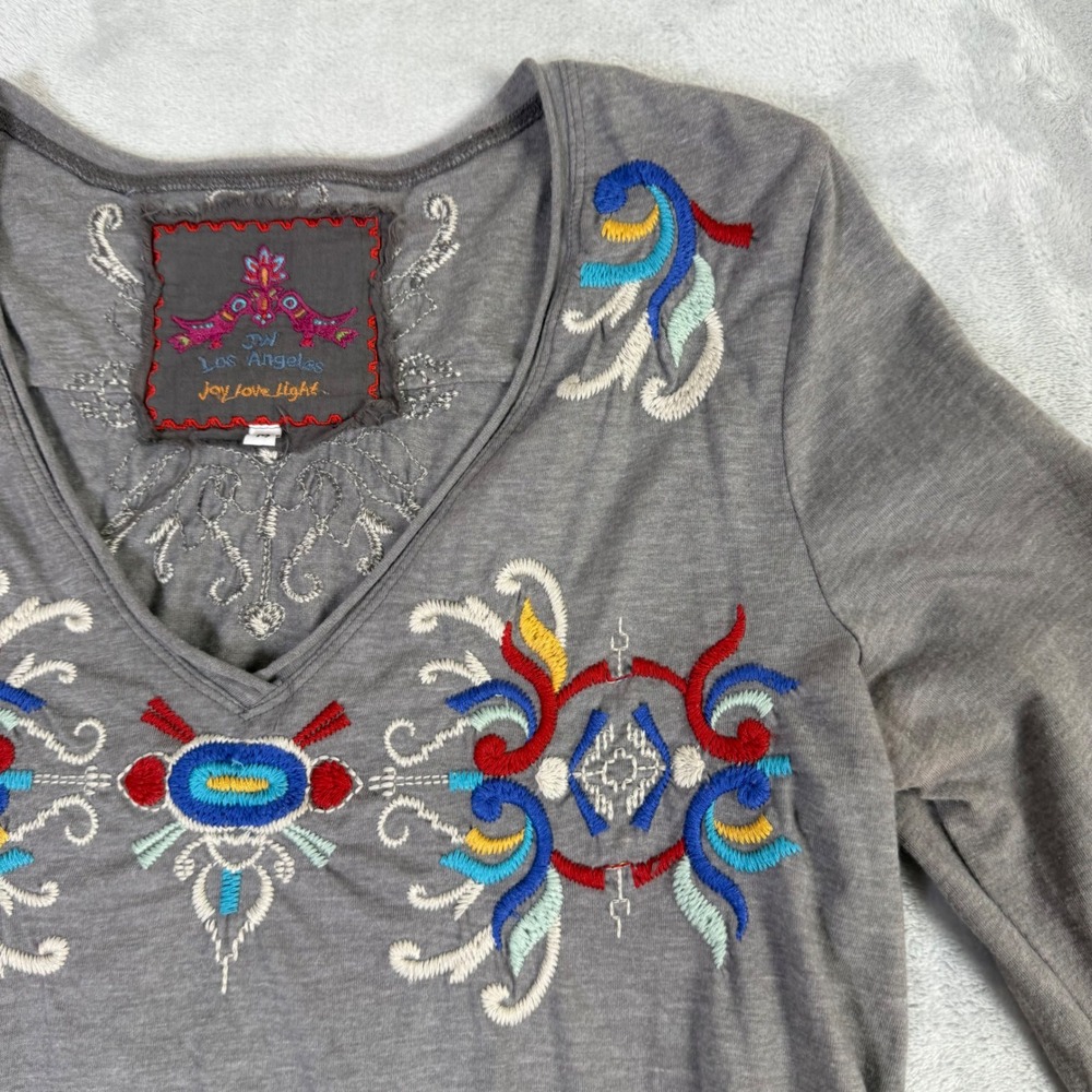 JW Los Angeles Tunic Top Women Medium Gray Embroidered V-Neck 3/4 Sleeve Boho - Picture 10 of 15